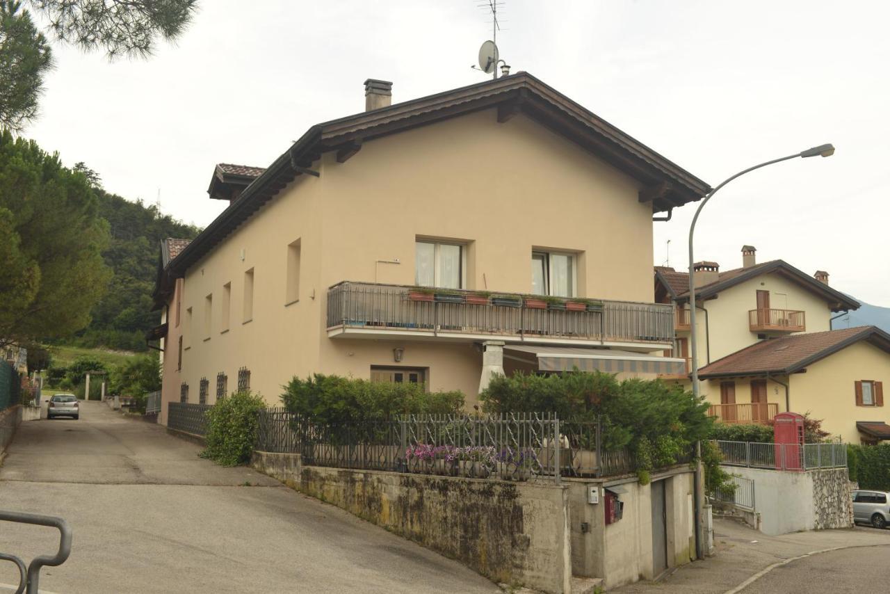 B&B Alla Busa Rovereto  Luaran gambar